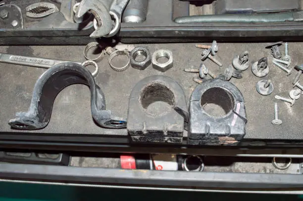 10 में से 9 दुकानें सस्पेंशन बुशिंग को खराब करती हैं - यहां बताया गया है कि कैसे (और इससे कैसे बचें)